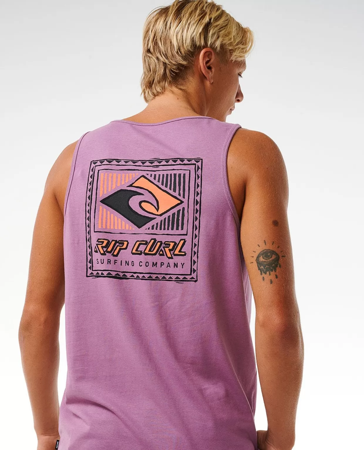 Outlet Traditions Tank Tees & Tanks